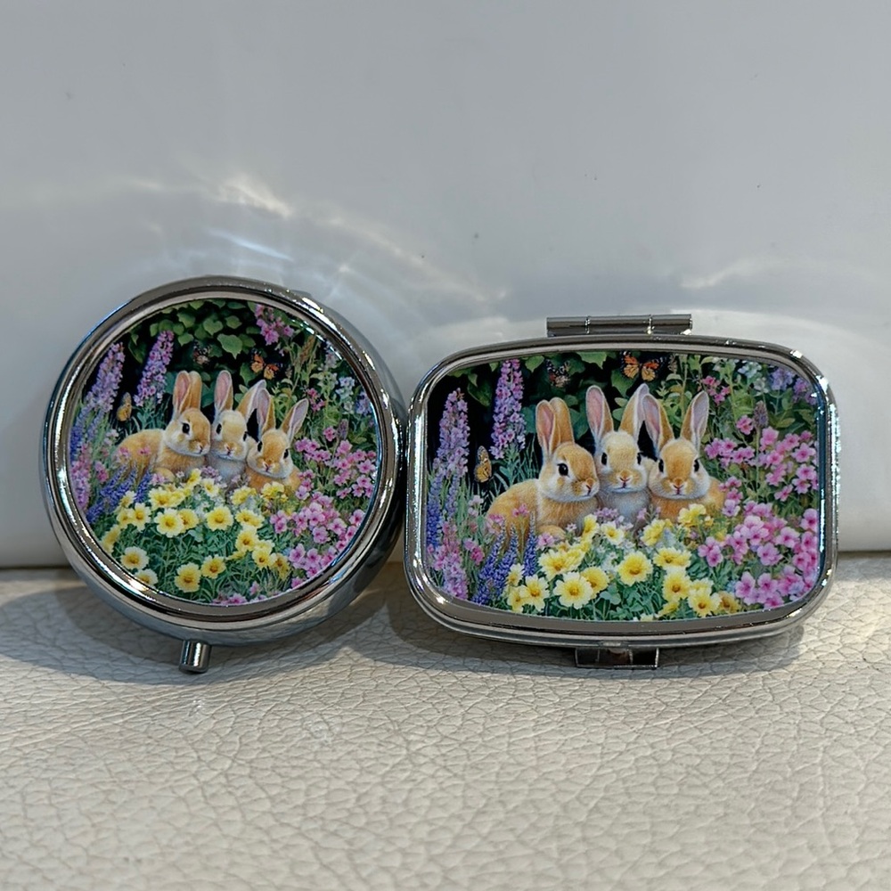 NIB Three Rabbits Prints Pill /Small Jewelry Organizer Set